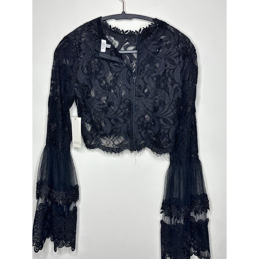 Tobi Lace crop